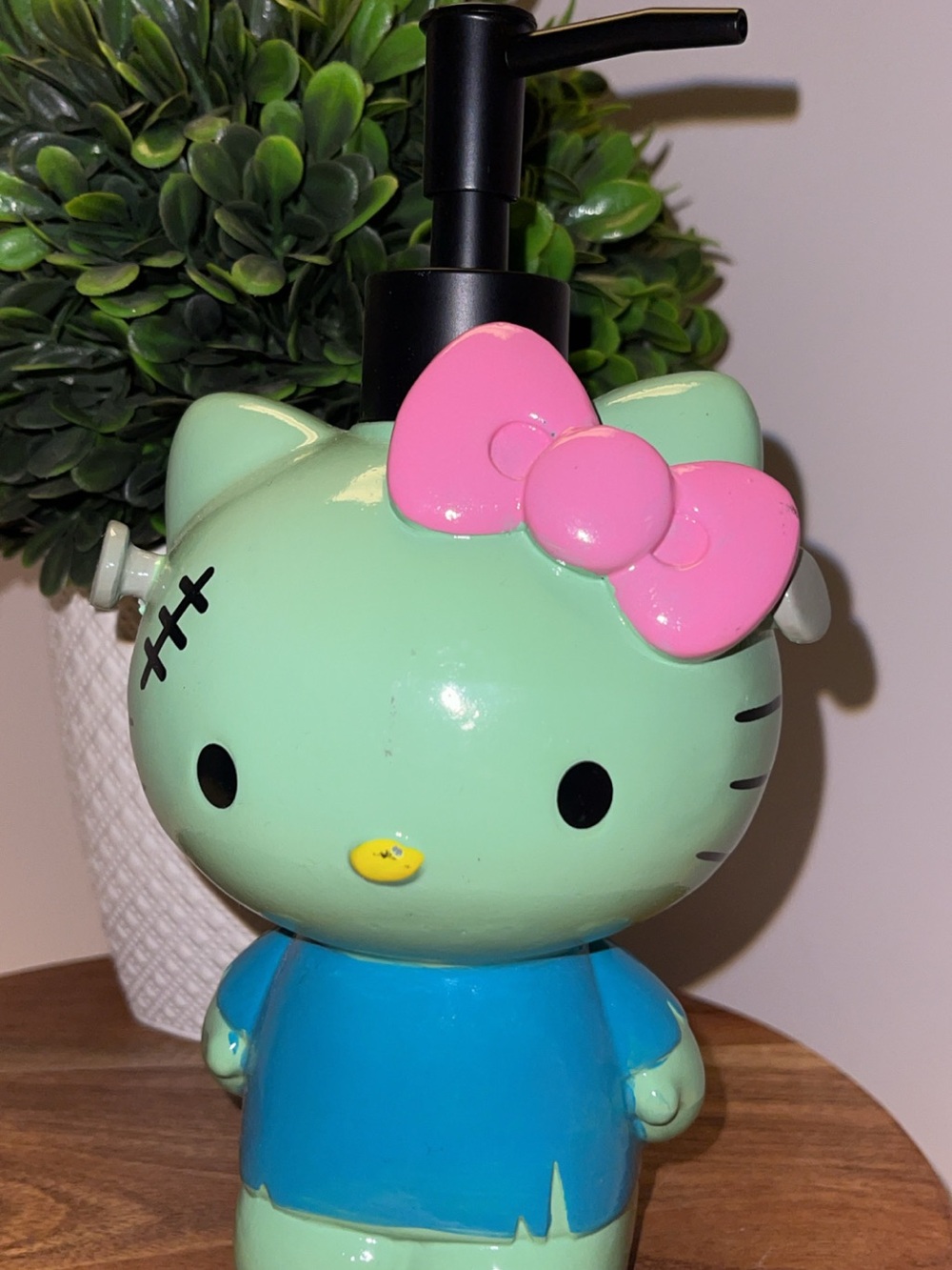 Franki Kitty Soap Dispenser with Pink Bow